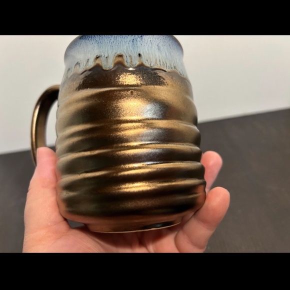 La Rochelle Artisan Crafted Stoneware Coffee Mug Blue & Metallic Gold/Bronze - Picture 3 of 10